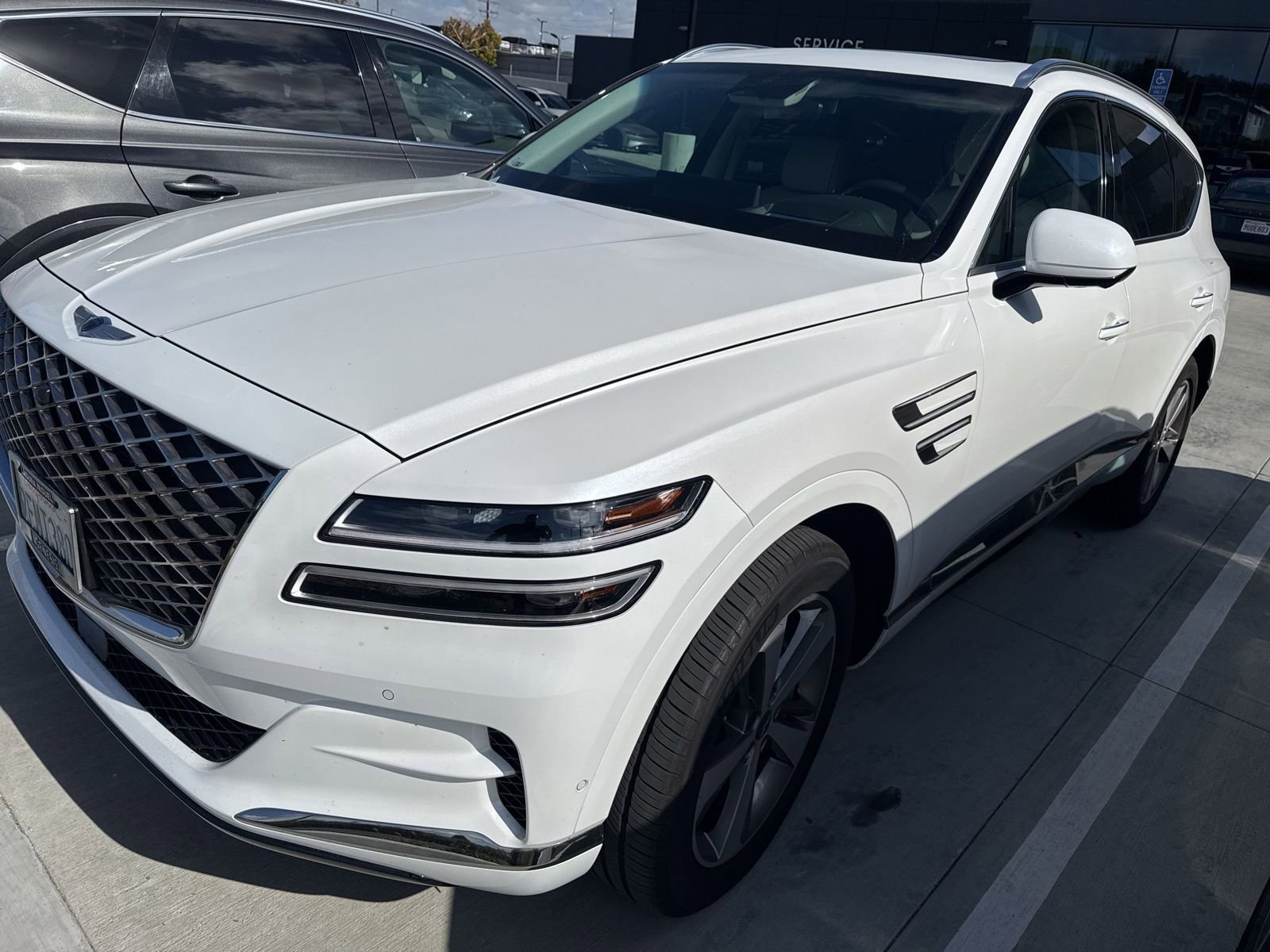 Used 2023 Genesis GV80 2.5T w/ Prestige 20" Package image 2