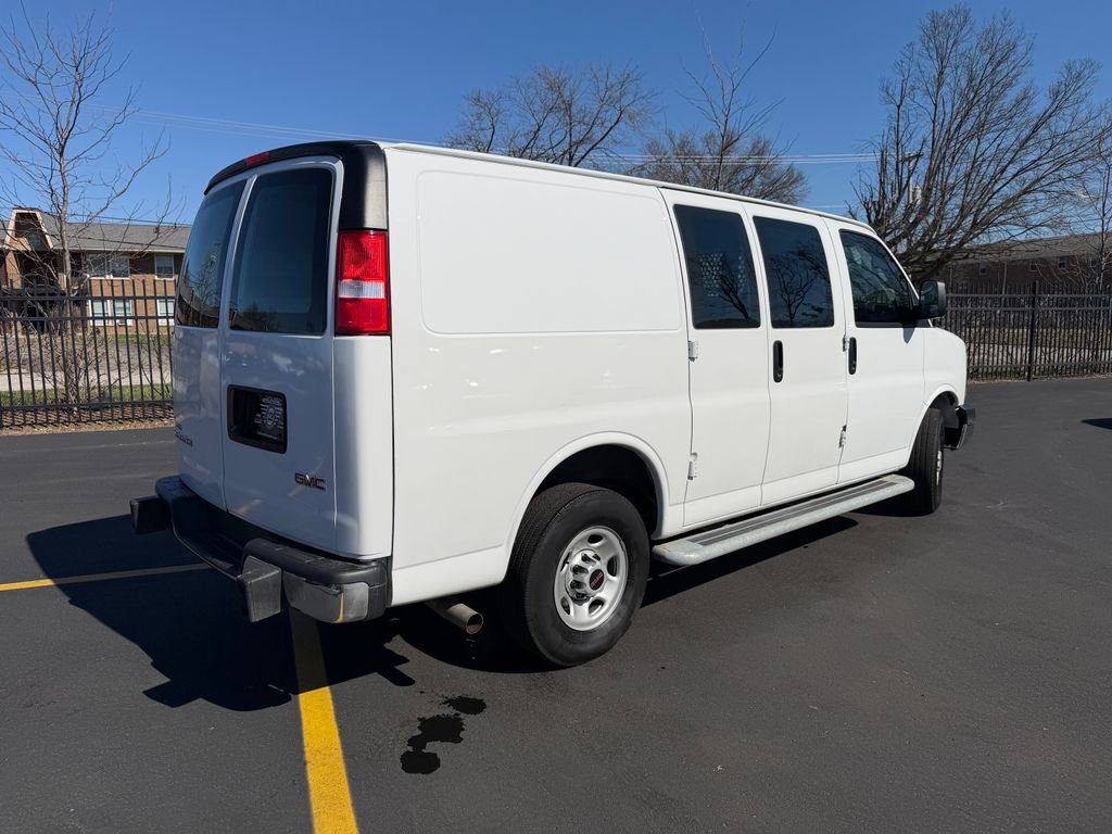 Used 2024 GMC Savana 2500 w/ Driver Convenience Package image 8