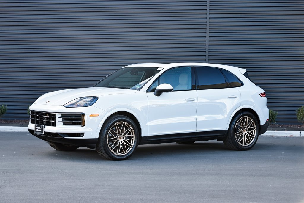 Certified 2025 Porsche Cayenne w/ Premium Package Plus image 1