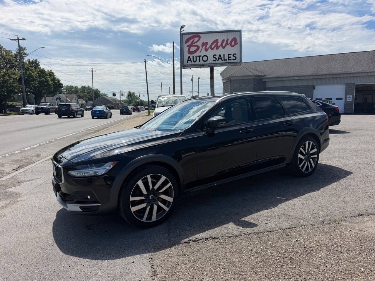 Used 2021 Volvo V90 T6 Cross Country