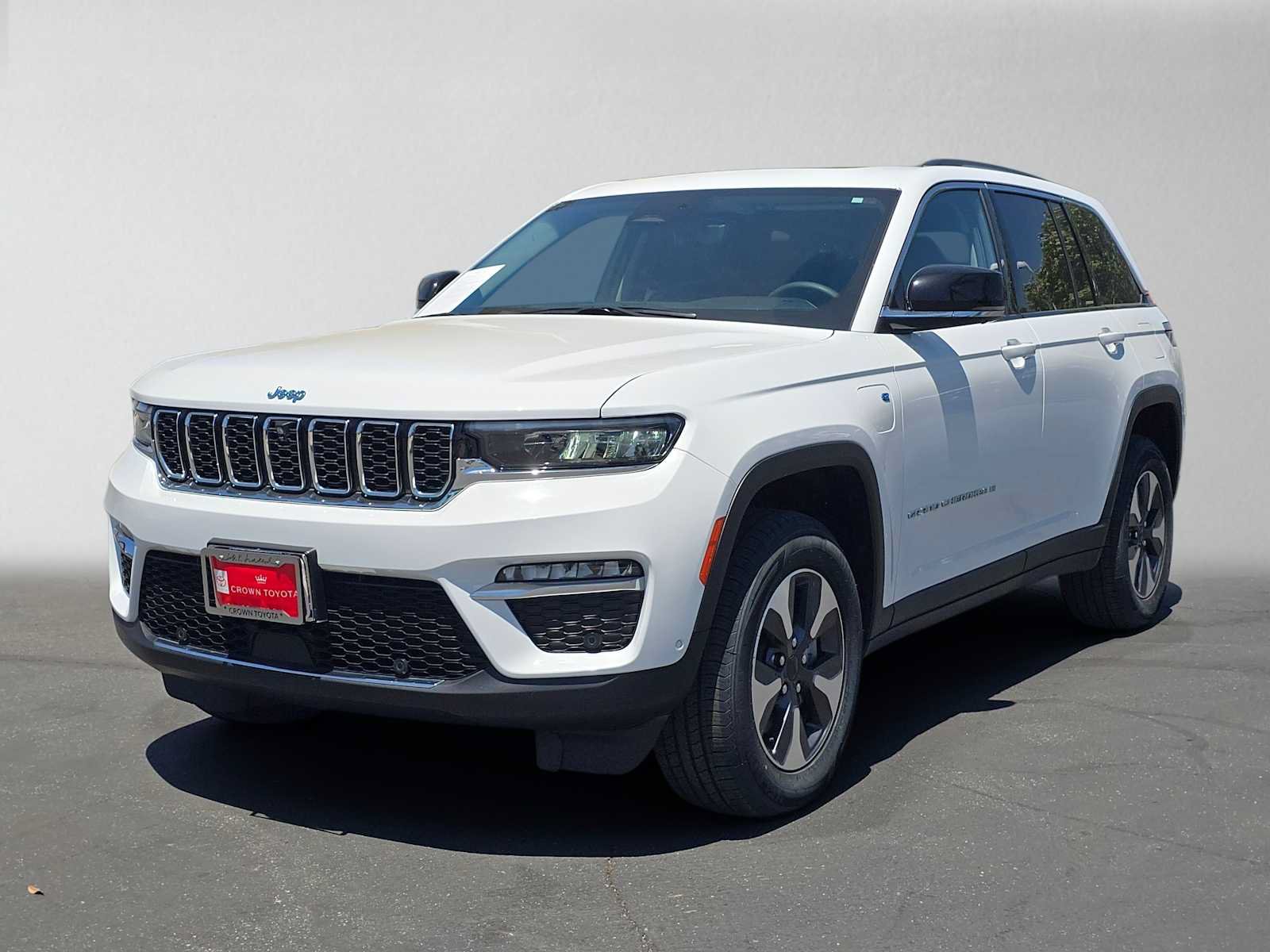 Used 2022 Jeep Grand Cherokee Limited 4xe w/ Luxury Tech Group II AWD/4WD image 7