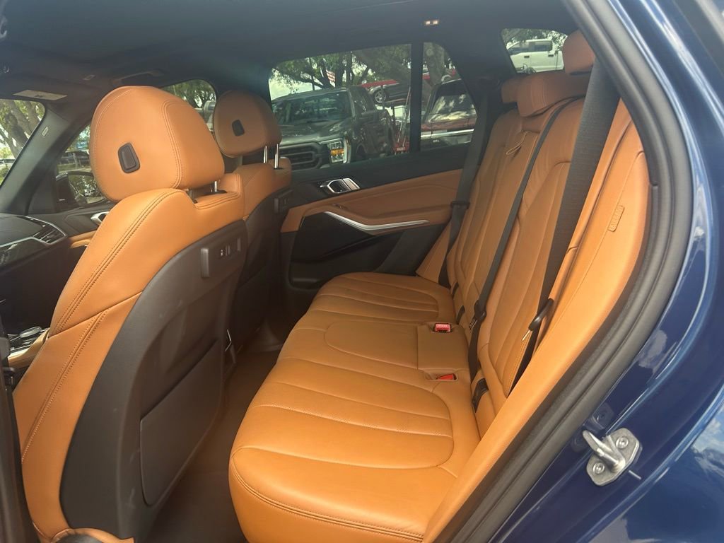 Used 2022 BMW X5 xDrive40i w/ Premium Package AWD/4WD image 46