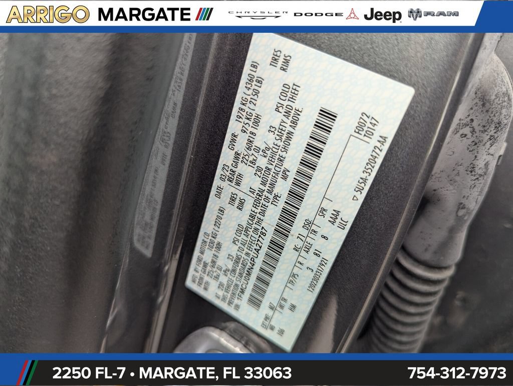 Used 2023 Ford Escape ST-Line FWD image 30