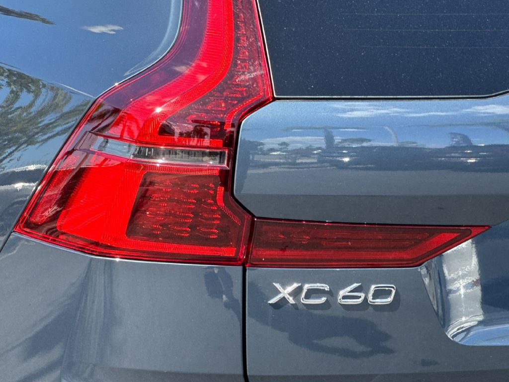 Certified 2026 Volvo XC60 B5 Plus AWD/4WD image 26