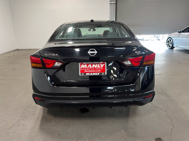 Used 2024 Nissan Altima 2.5 SV FWD image 4