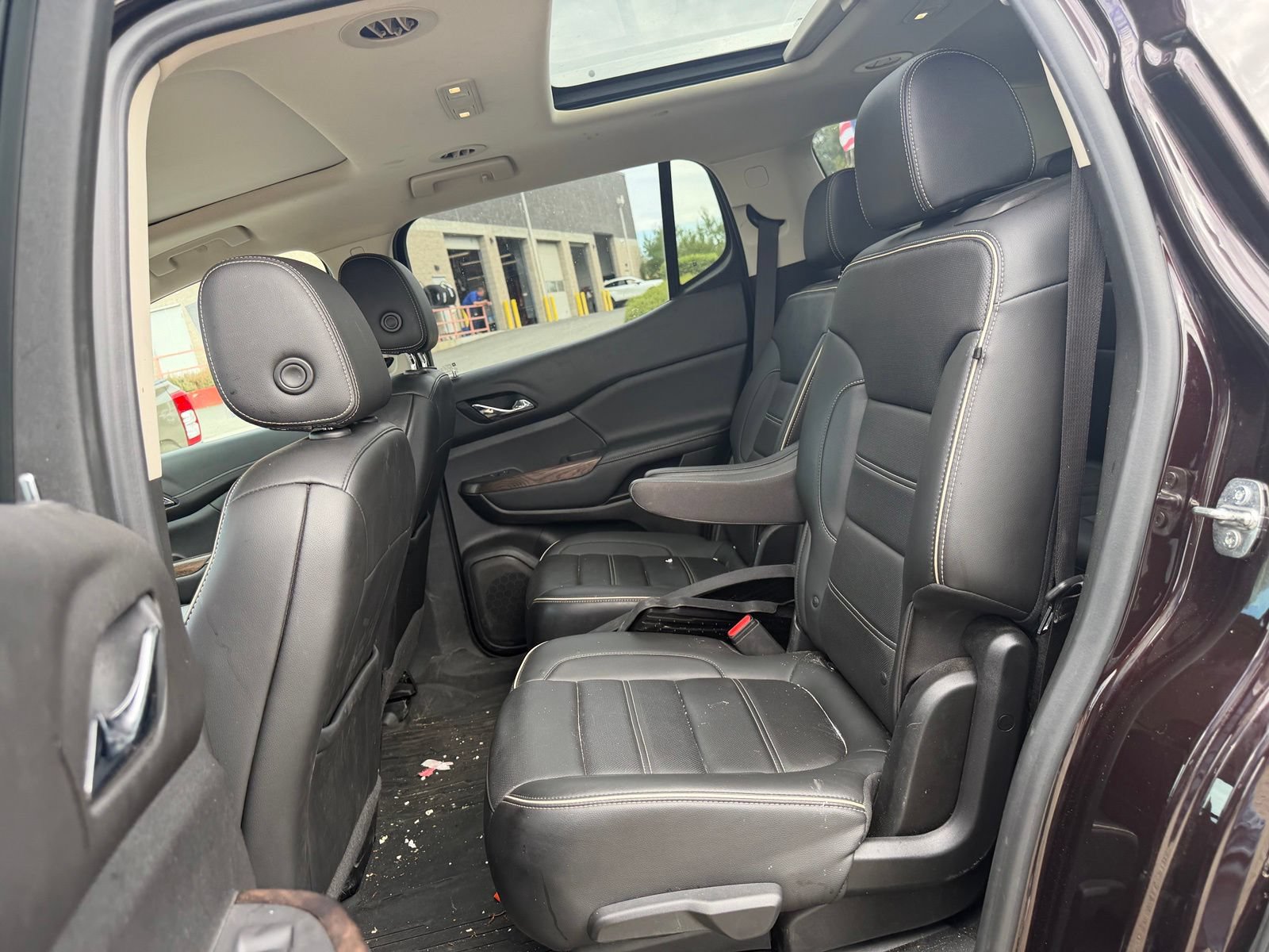 Used 2021 GMC Acadia Denali w/ Denali Ultimate Package AWD/4WD image 12