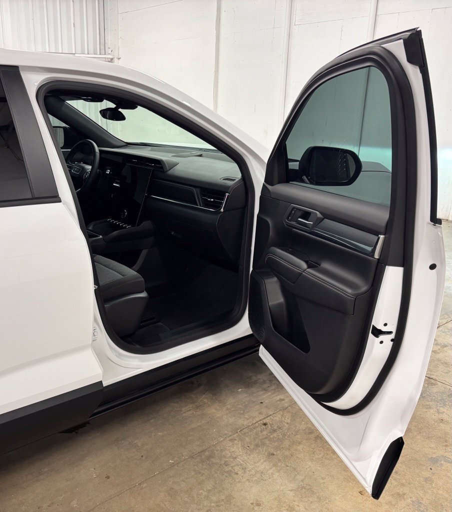 Used 2026 GMC Terrain Elevation FWD image 17