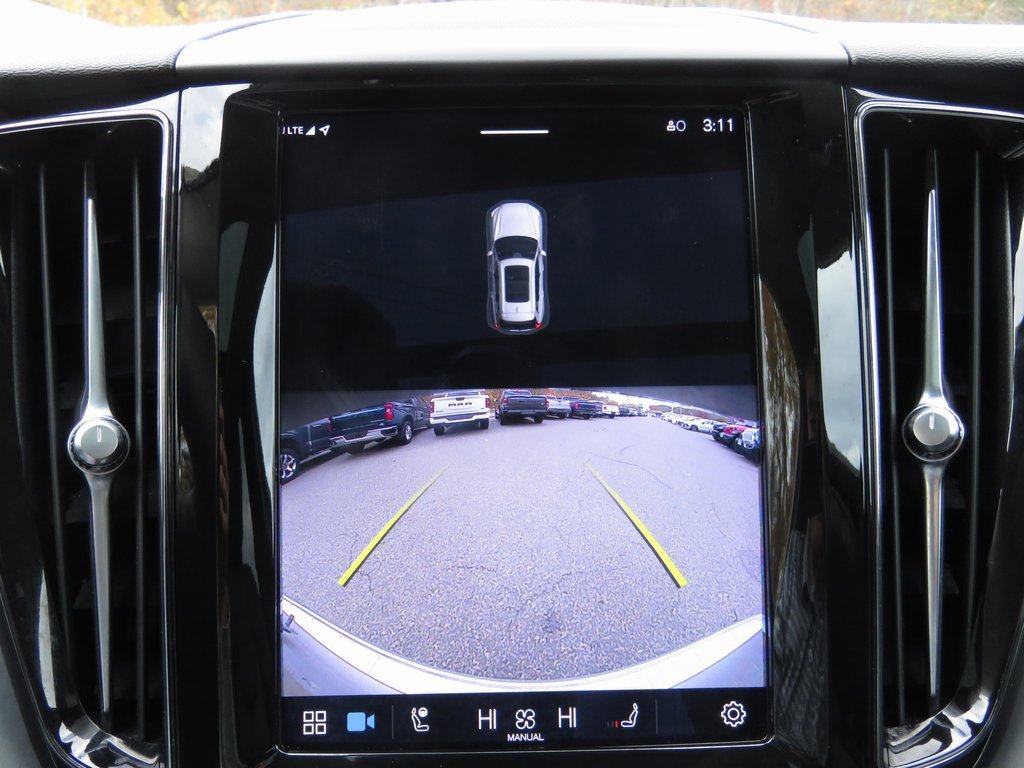 Used 2023 Volvo XC60 B5 Core w/ Climate Package image 27