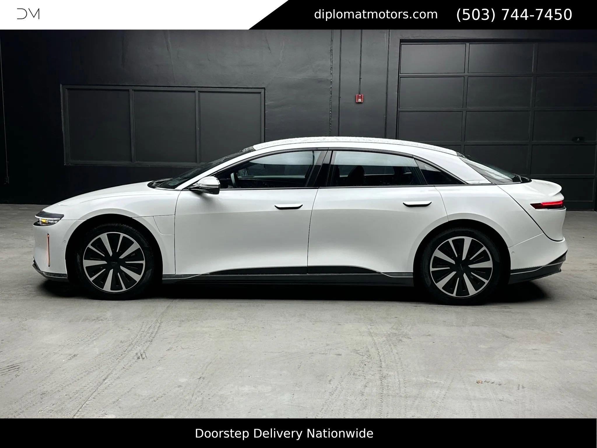 Used 2024 Lucid Air Touring image 3