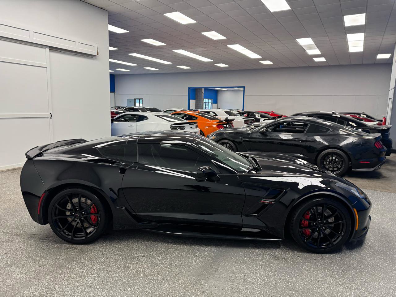 Used 2019 Chevrolet Corvette Grand Sport w/ Carbon Flash Badge Package RWD image 4