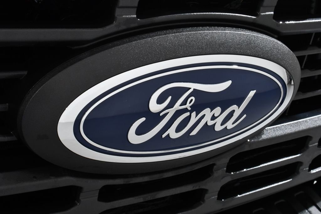 New 2025 Ford F550 4x4 SuperCab Super Duty image 20