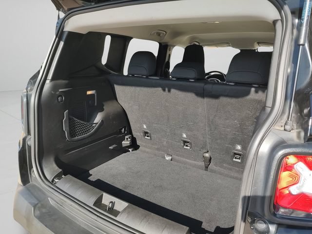Used 2020 Jeep Renegade Altitude AWD/4WD image 32