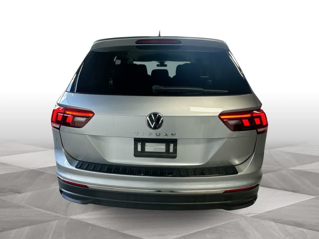 Used 2023 Volkswagen Tiguan S w/ Driver Assistance Package FWD image 7