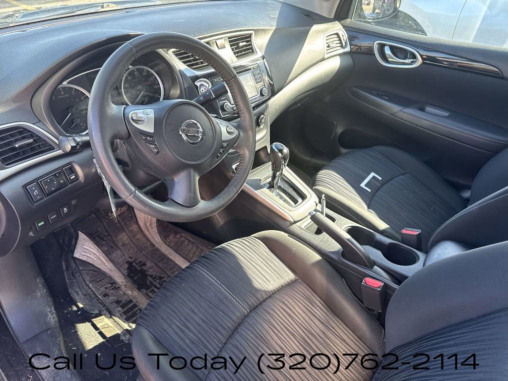 Used 2017 Nissan Sentra SV FWD image 2