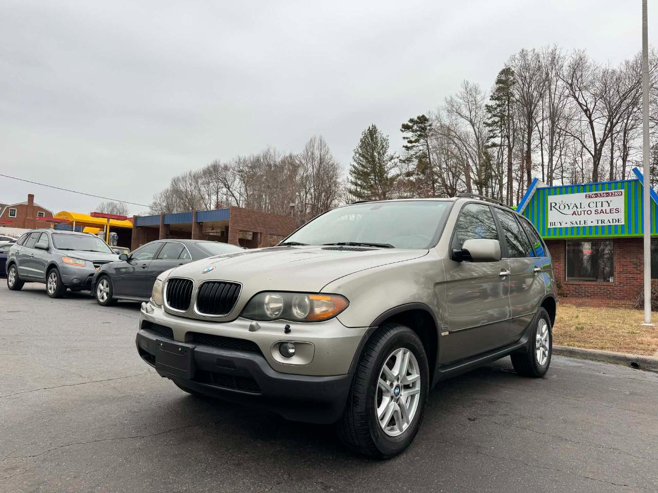 Used 2004 BMW X5 3.0i image 1