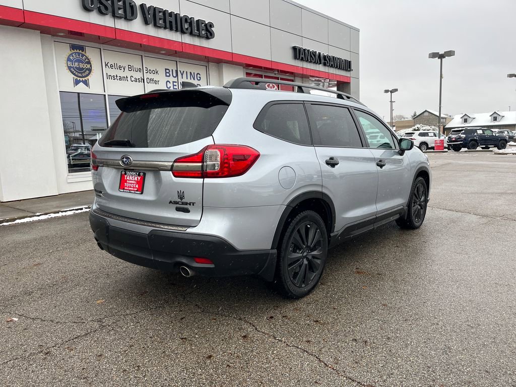 Used 2022 Subaru Ascent Onyx Edition image 6