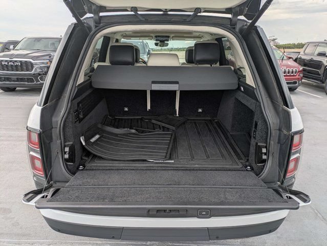 Used 2022 Land Rover Range Rover Evoque R-Dynamic SE AWD/4WD image 12