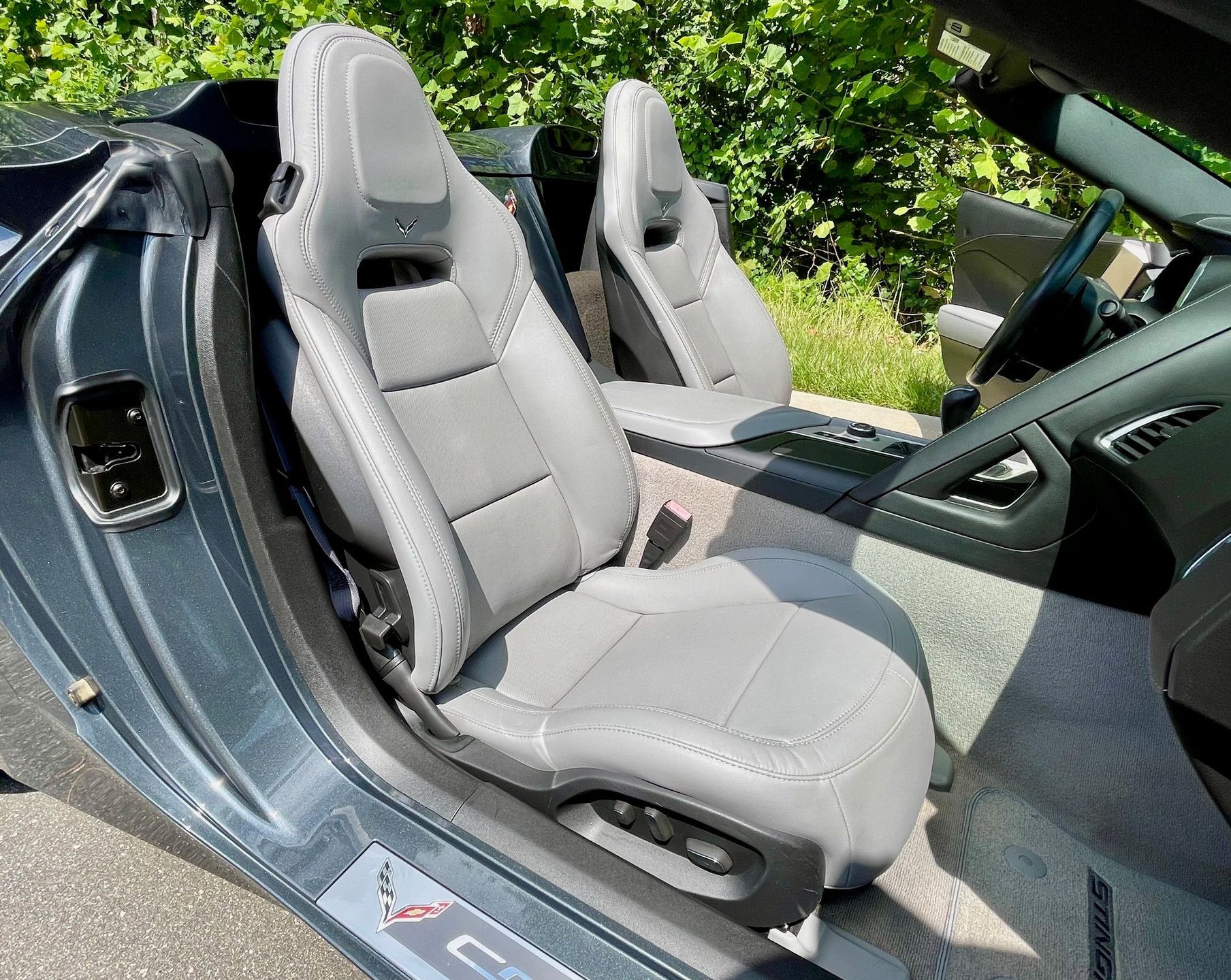 Used 2014 Chevrolet Corvette Stingray Convertible w/ 2LT Preferred Equipment Group image 34