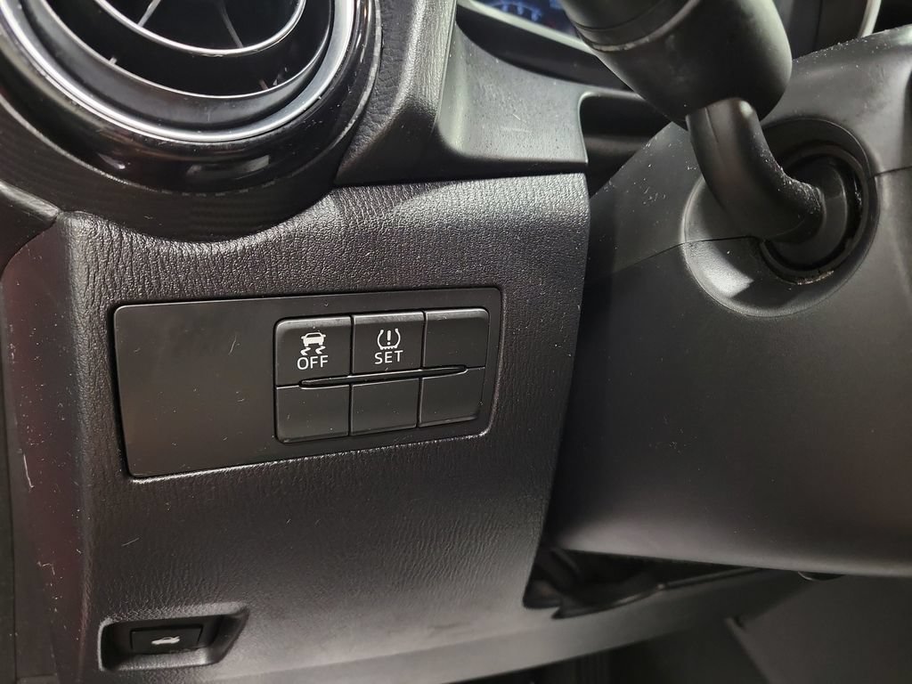 Used 2017 Toyota Yaris iA FWD image 26