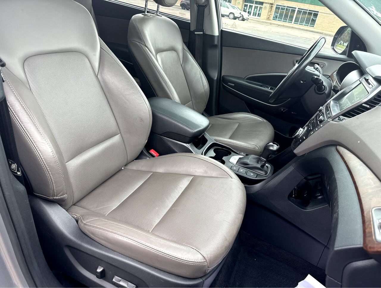 Used 2018 Hyundai Santa Fe AWD w/ SE Ultimate Tech Package 03 image 35