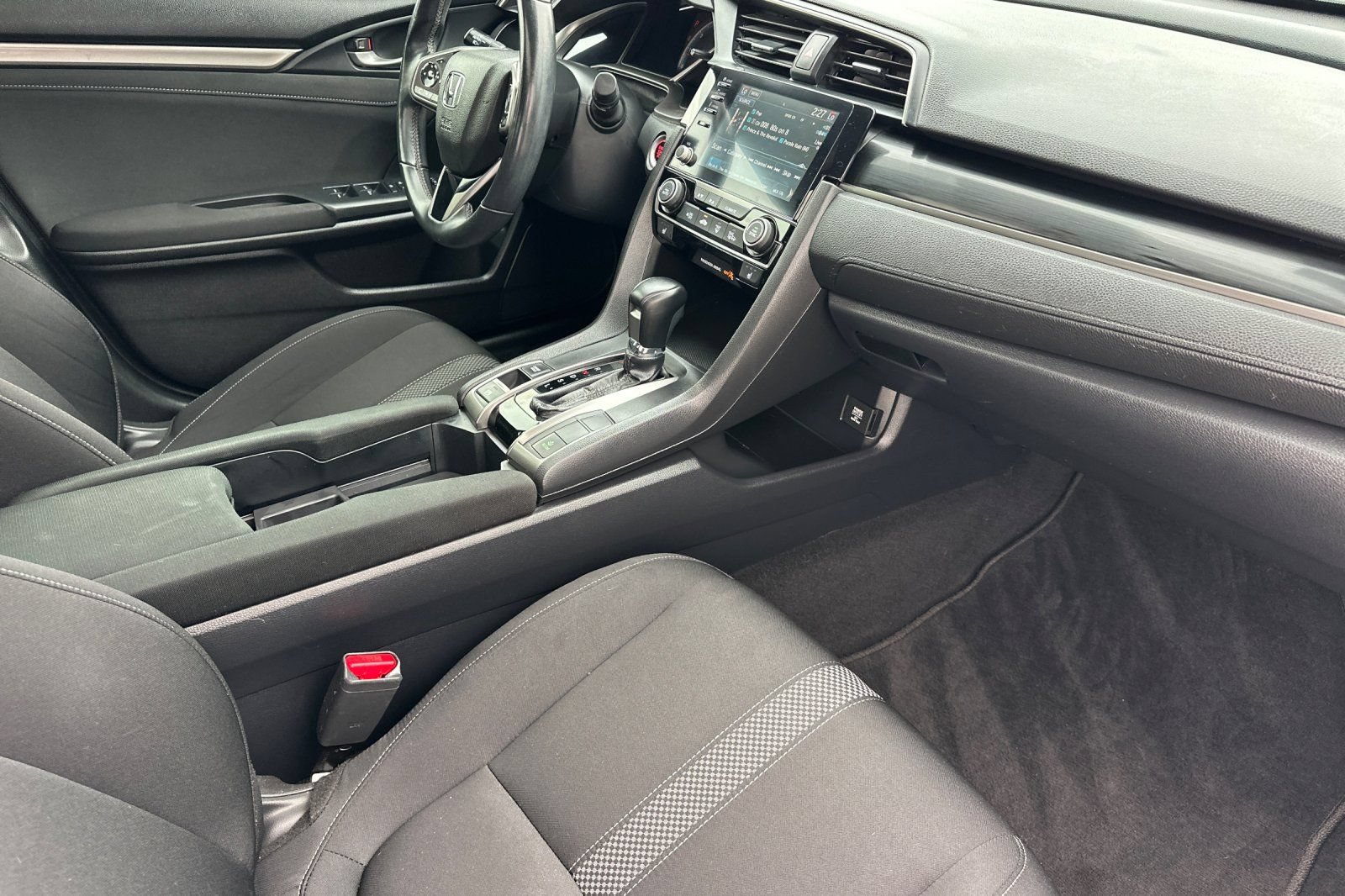 Used 2021 Honda Civic EX image 15