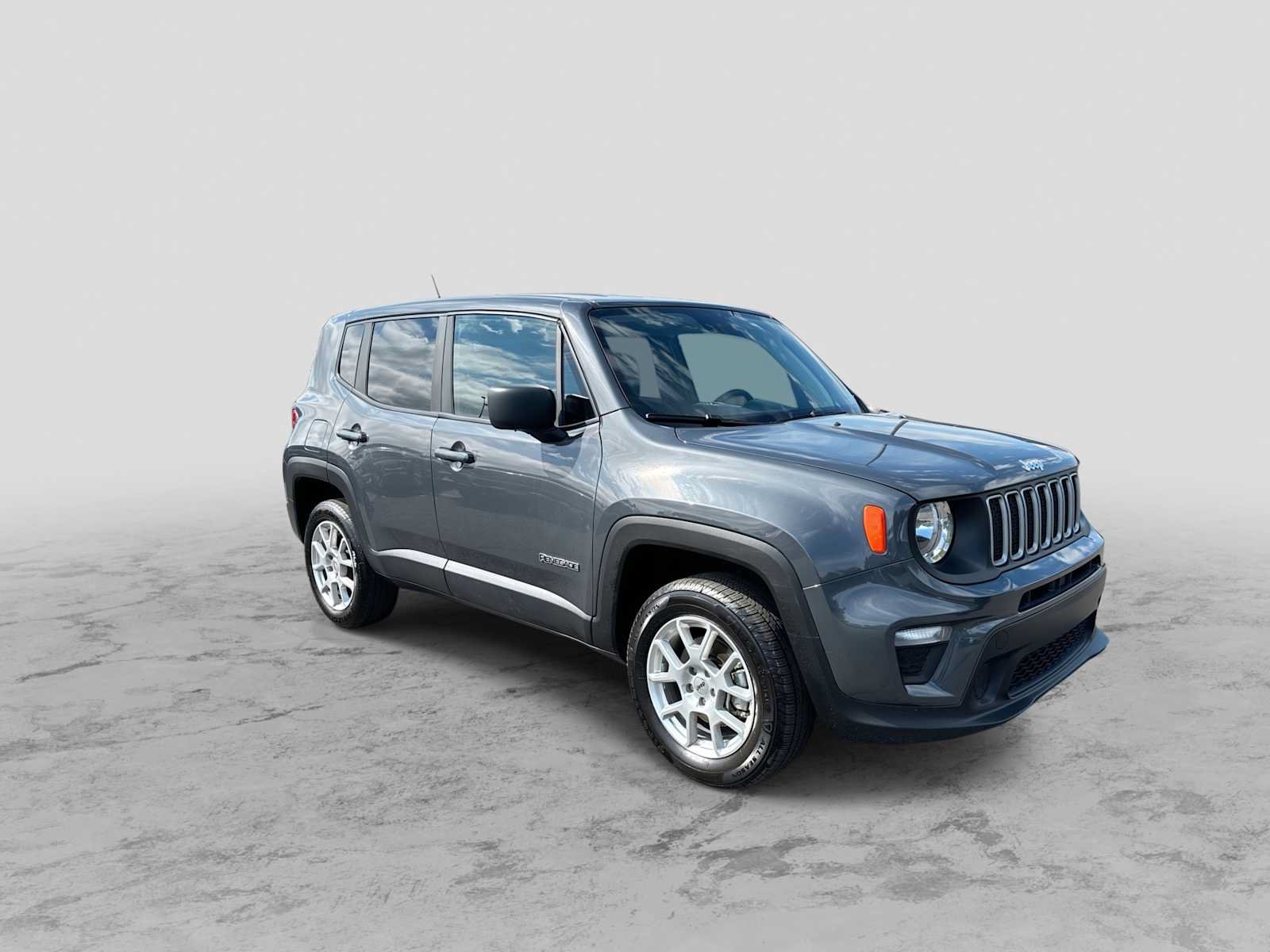 Certified 2023 Jeep Renegade Latitude AWD/4WD image 2
