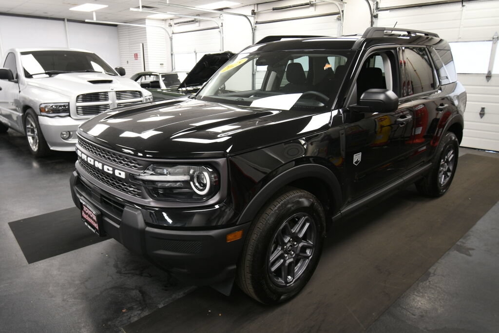 Used 2025 Ford Bronco Sport Big Bend AWD/4WD image 3