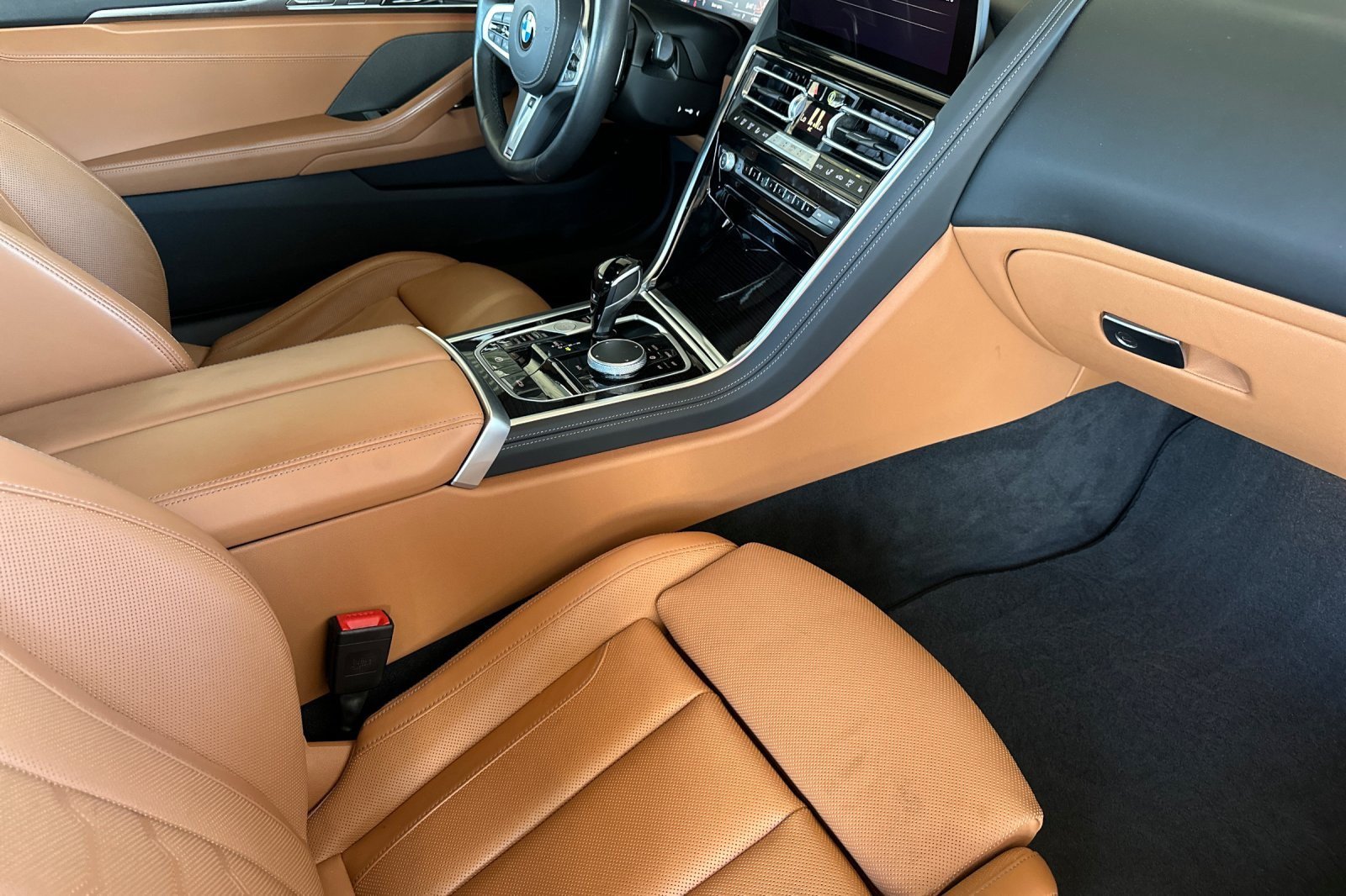 Used 2025 BMW 840i Convertible w/ M Sport Professional Package RWD image 13