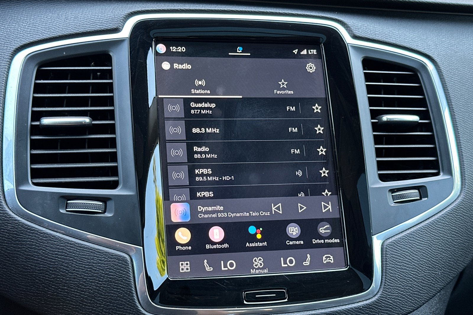 Certified 2023 Volvo XC90 B5 Core image 22