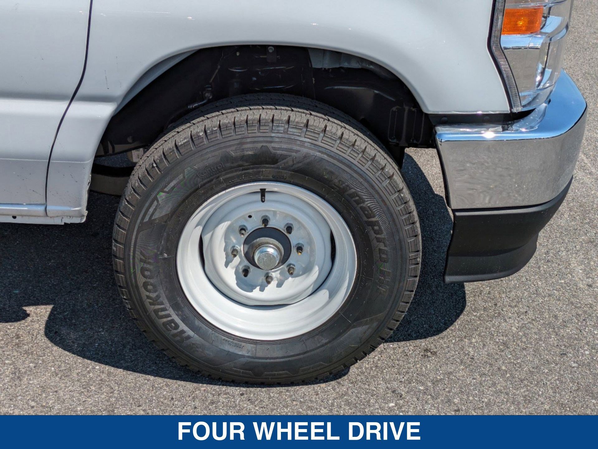 New 2025 Ford E-350 and Econoline 350 Super Duty w/ Power Equipment Group image 12