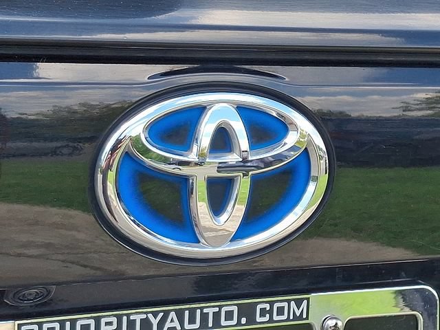 Used 2022 Toyota RAV4 XLE Premium AWD/4WD image 29