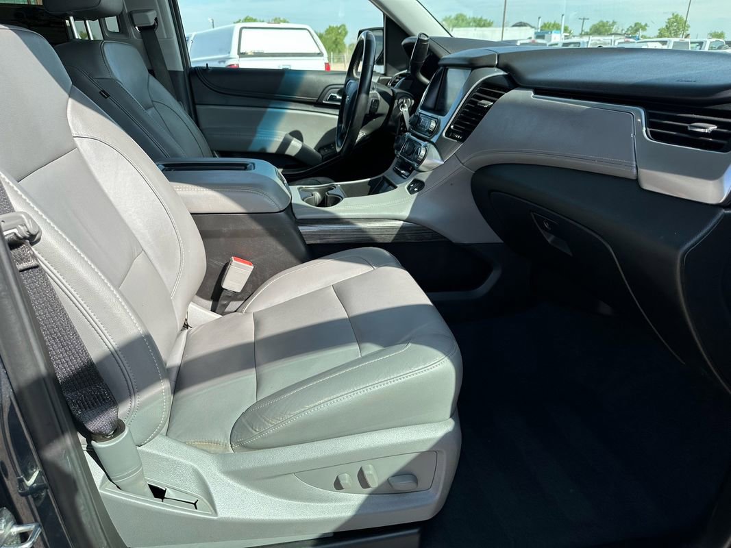 Used 2019 Chevrolet Suburban LT image 14
