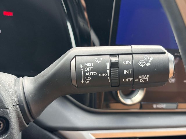 Used 2023 Lexus RX 350 Premium Plus w/ Accessory Package AWD/4WD image 29