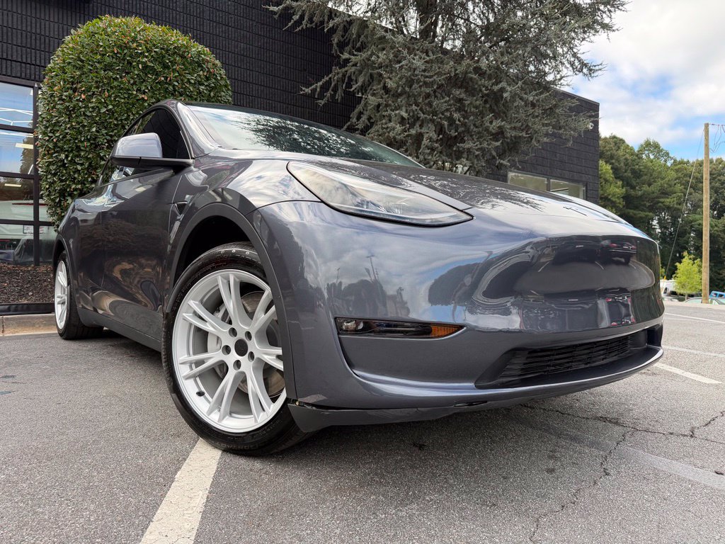 Used 2023 Tesla Model Y 2WD image 8