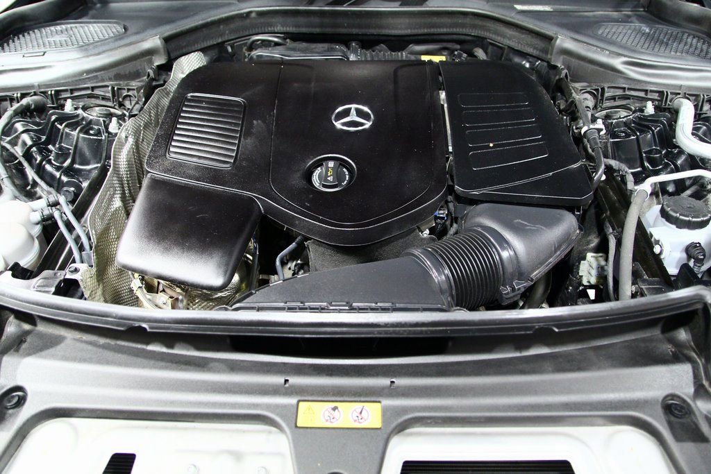 Certified 2025 Mercedes-Benz GLC 300 4MATIC image 29