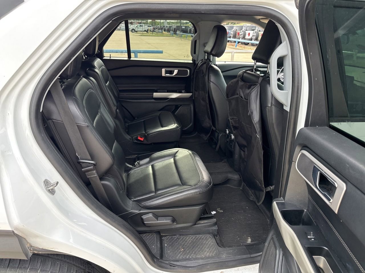 Used 2021 Ford Explorer XLT w/ Equipment Group 202A RWD image 12