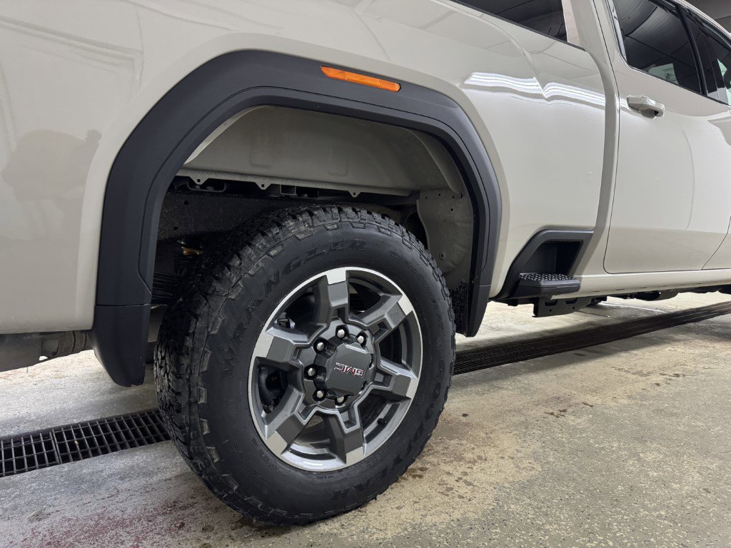 New 2026 GMC Sierra 2500 SLE image 44