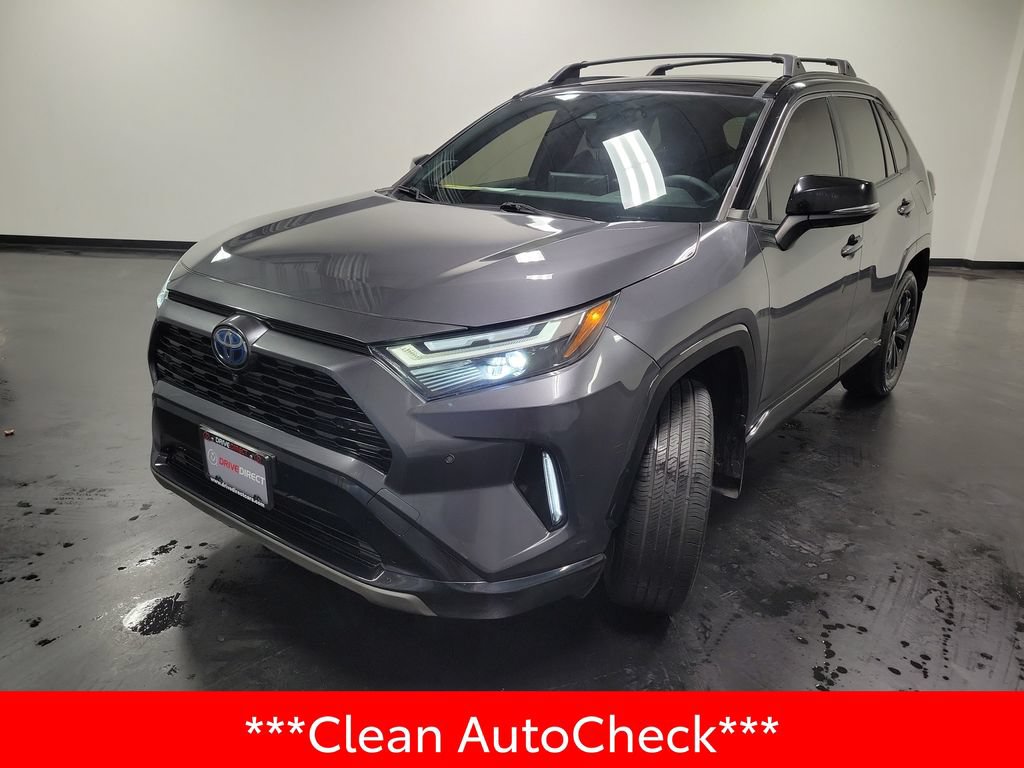 Used 2022 Toyota RAV4 XSE AWD/4WD image 4