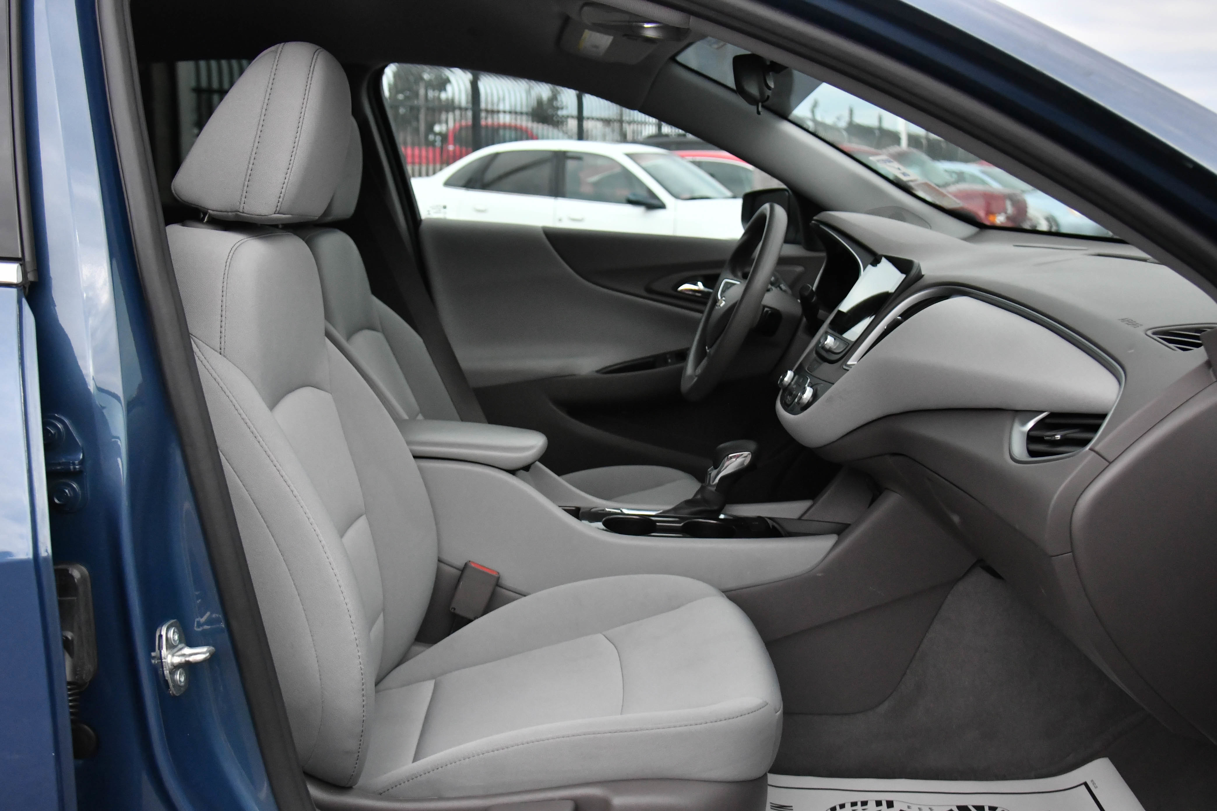 Used 2024 Chevrolet Malibu LS image 40