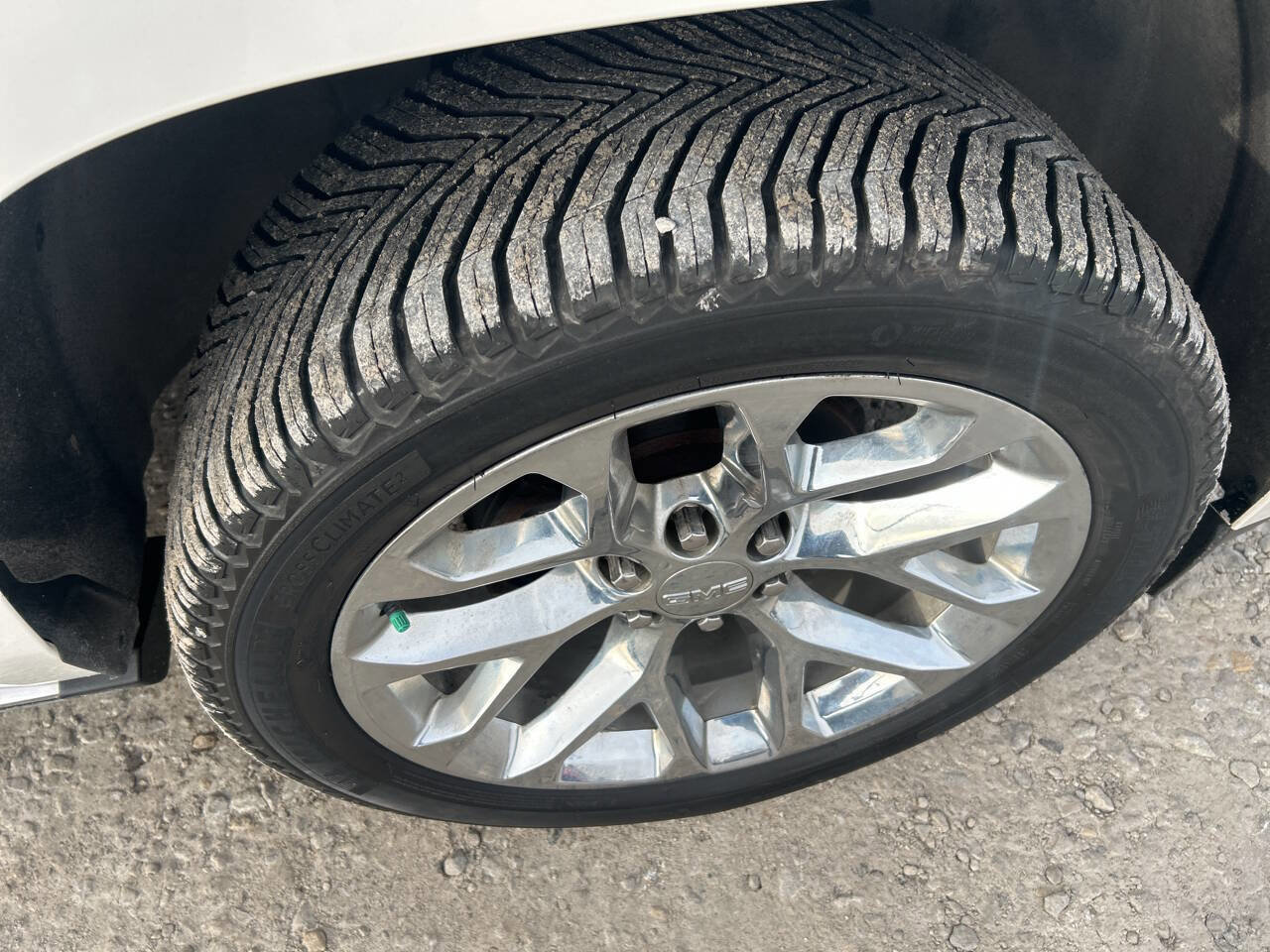 Used 2018 GMC Yukon XL Denali w/ Denali Ultimate Package image 9