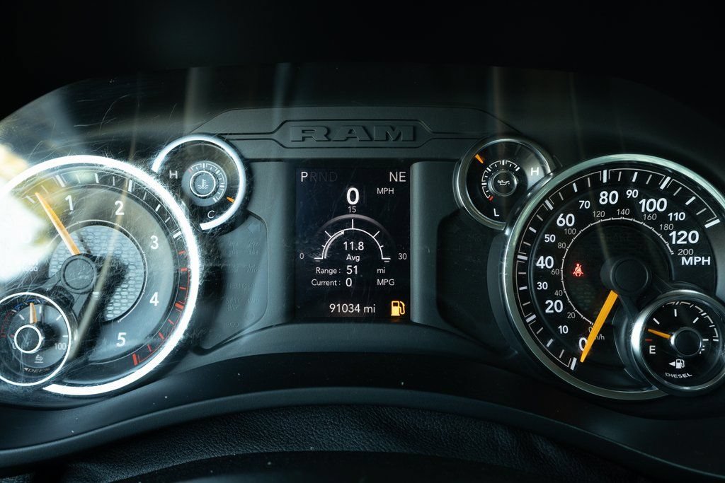Used 2019 RAM 5500 Tradesman RWD image 26