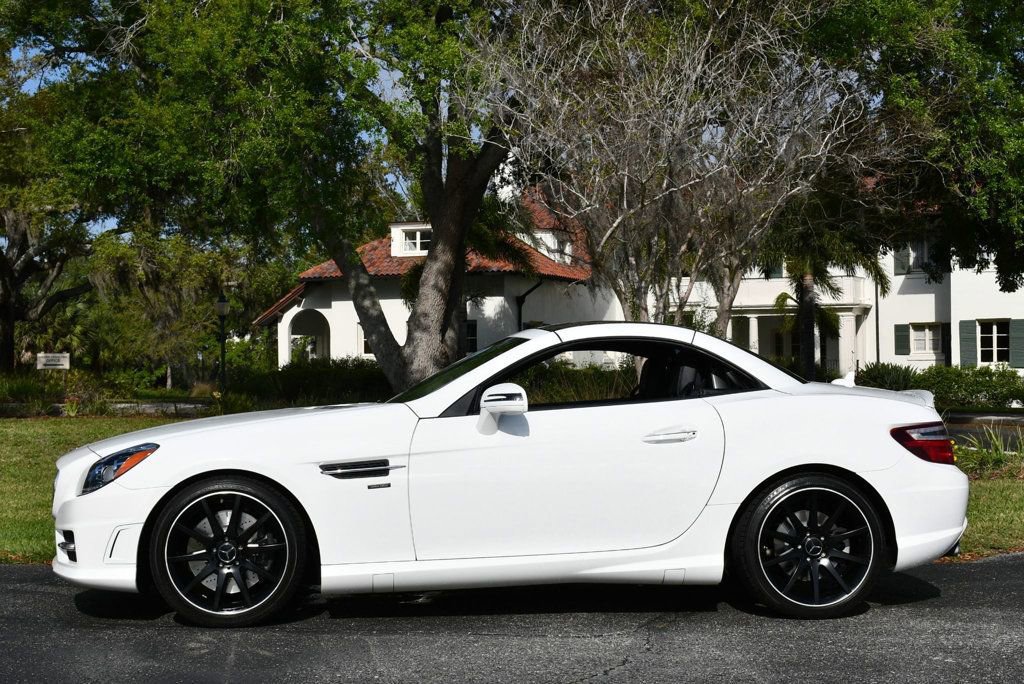 Used 2015 Mercedes-Benz SLK 350 image 35