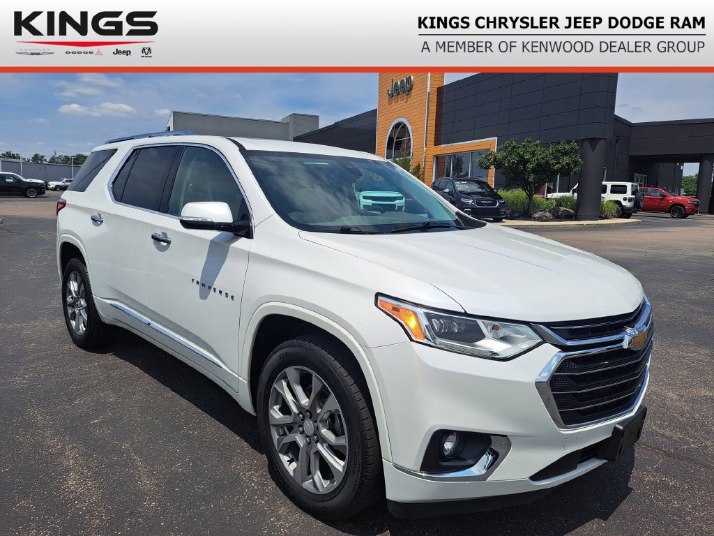 Used 2019 Chevrolet Traverse Premier w/ Driver Confidence II Package FWD image 1