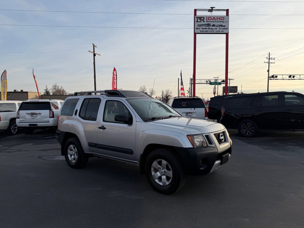 Used 2013 Nissan Xterra S image 1