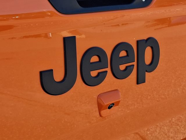 Used 2025 Jeep Gladiator Sport AWD/4WD image 33