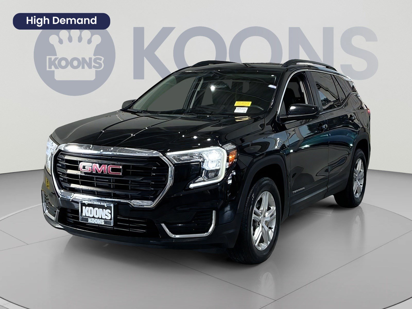 Used 2023 GMC Terrain SLE w/ Driver Convenience Package