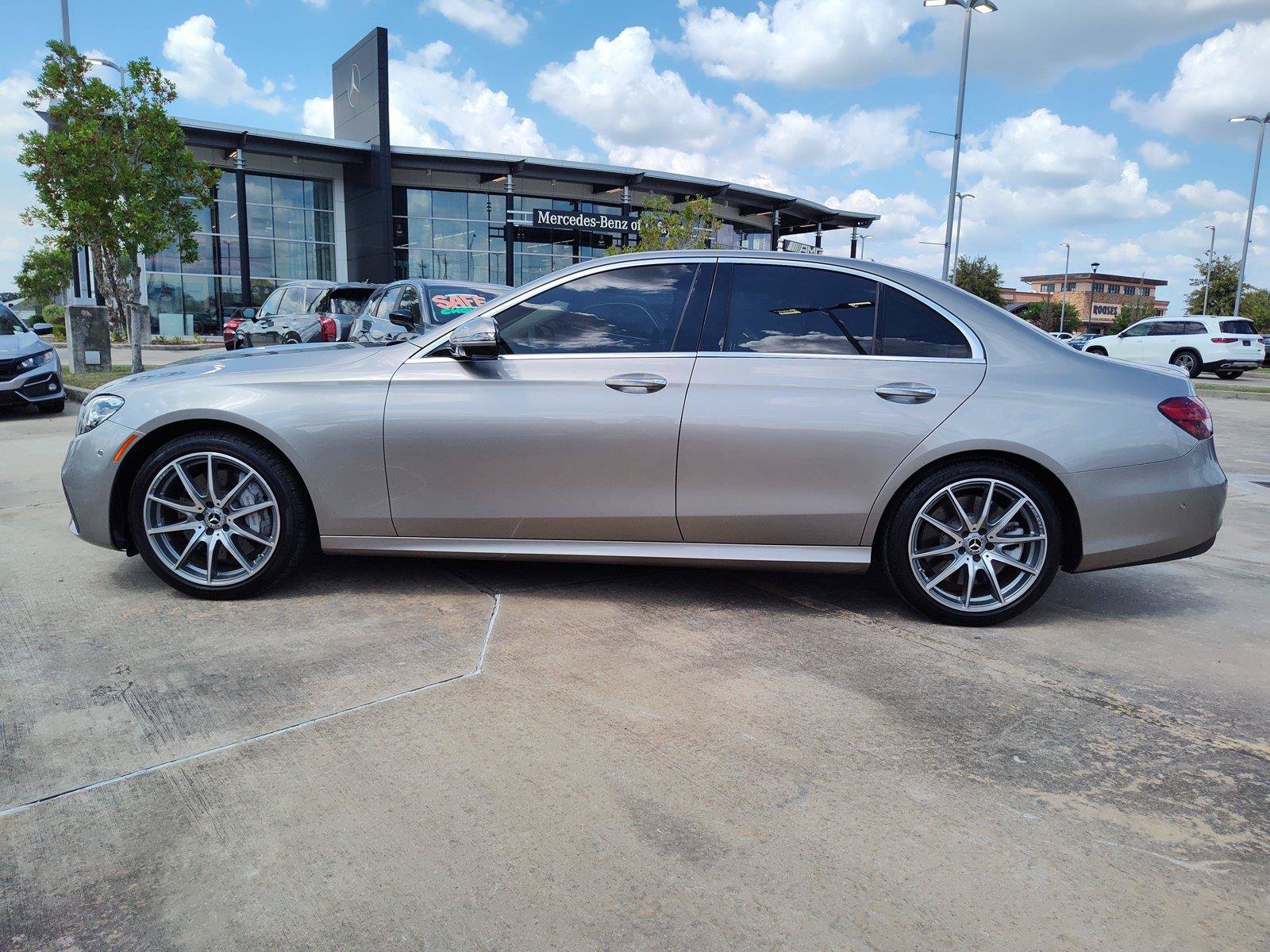 Certified 2022 Mercedes-Benz E 450 4MATIC Sedan image 3