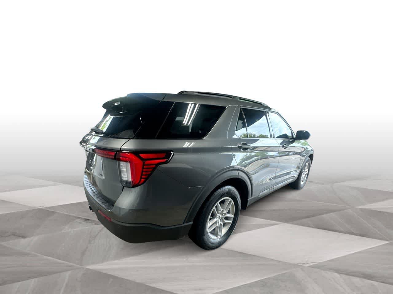 Used 2026 Ford Explorer Active RWD image 8