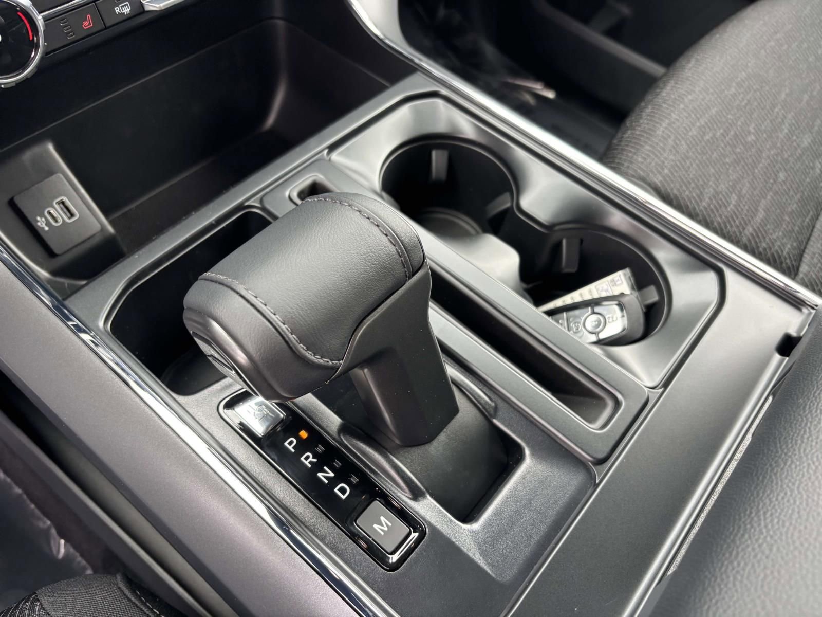 New 2025 Ford F150 XLT w/ Equipment Group 302A MID image 24