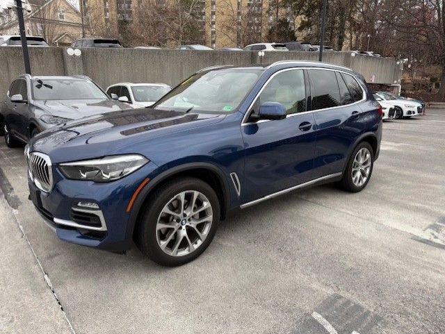 Used 2020 BMW X5 xDrive40i w/ Premium Package image 1